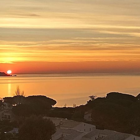 T2 In Saint-Clair - Exceptional View! Rated 3 Apartman Le Lavandou Kültér fotó